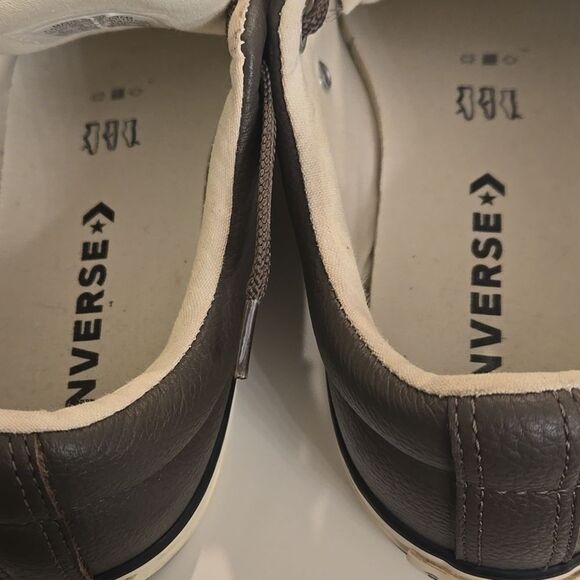 Brown Leather Chuck Taylor Mens Size 6 Low-Top Sneakers with Canvas Texture - Picture 6 of 7